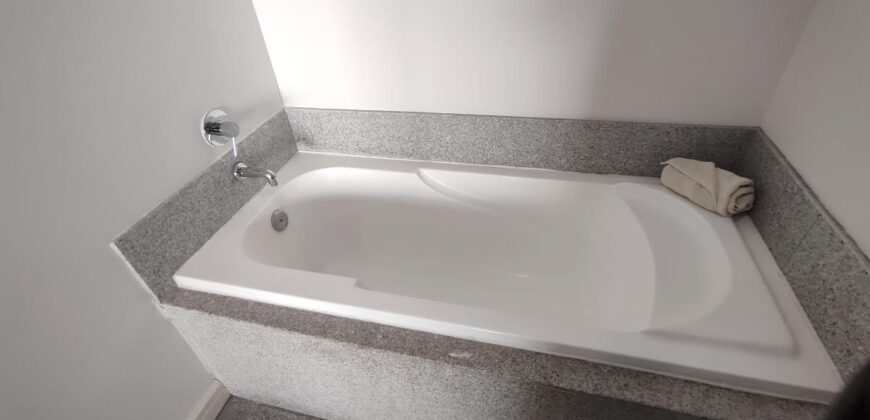 Unit 318 – Ocean View Balcony