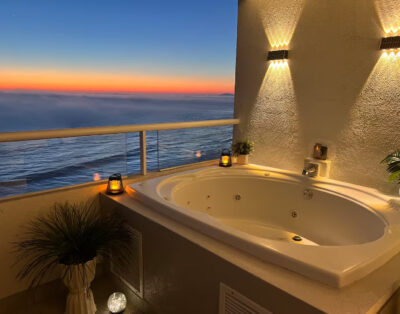 Calafia 404 – Oceanfront Condo with Private Jacuzzi